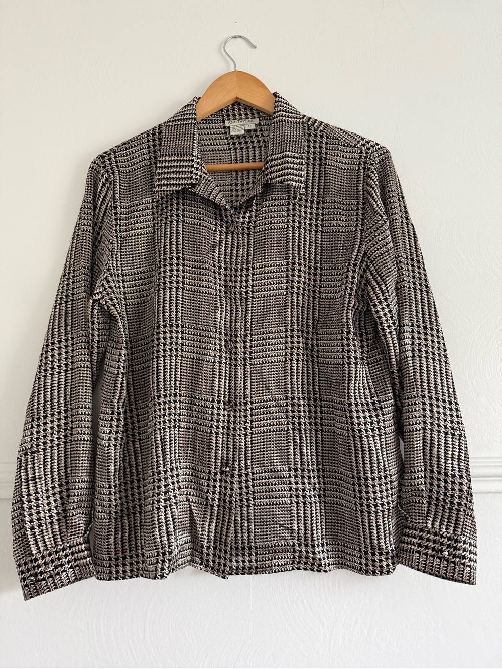 Ann Taylor 100% Silk Button-Down Shirt - Picture 2 of 5